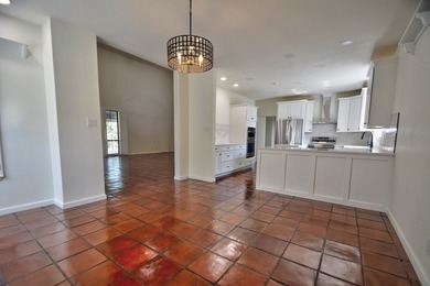 Enjoy breathtaking views, just steps from the Riverhill Country - photo 14
