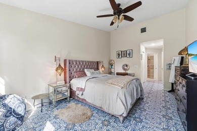 Mediterranean-style 3-bedroom, 2-bath, 1-car garage villa in St - photo 19