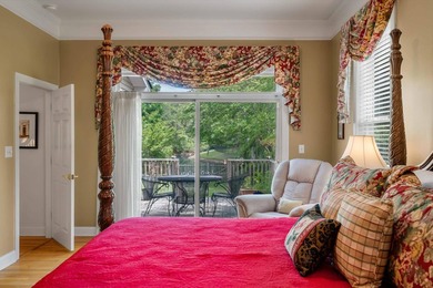 Welcome to this stunning Charleston-style traditional home - photo 22