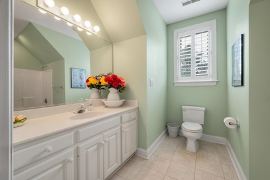 Welcome to this stunning Charleston-style traditional home - photo 26