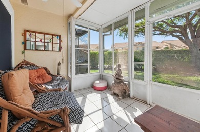 Mediterranean-style 3-bedroom, 2-bath, 1-car garage villa in St - photo 27