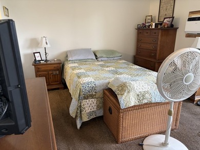 Discover this one-bedroom, one-and-a-half-bath condominium - photo 8