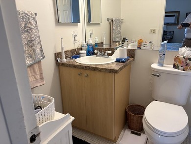 Discover this one-bedroom, one-and-a-half-bath condominium - photo 10