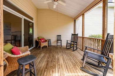 Welcome to this stunning Charleston-style traditional home - photo 34