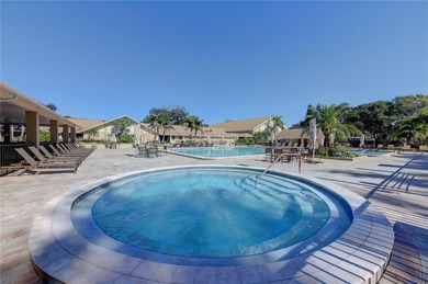 Fully updated 2-bedroom, 2-bath villa with attached garage - photo 38