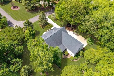 Welcome to this stunning Charleston-style traditional home - photo 39