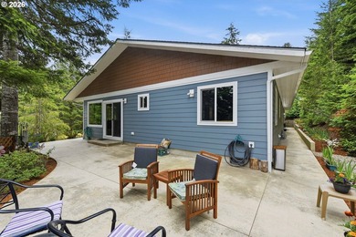 Exceptional custom home built in 2023, offering quality - photo 40