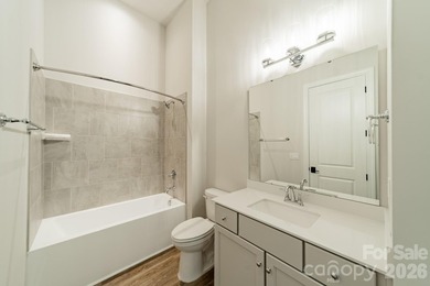 Beautiful new custom home in the Irish Creek Country Club - photo 41