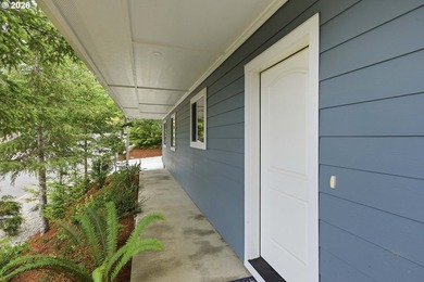 Exceptional custom home built in 2023, offering quality - photo 42