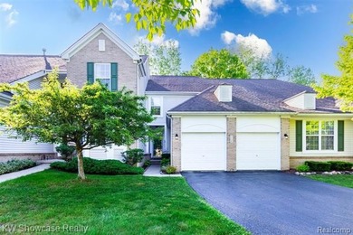 Rare opportunity to be a part of the coveted golf community in - photo 1