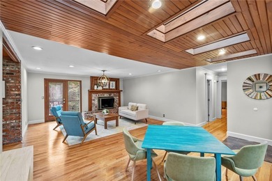 Now PRICED BELOW APPRAISED VALUE, this is a rare opportunity to - photo 3