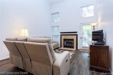 Rare opportunity to be a part of the coveted golf community in - photo 7