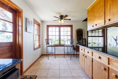 Tucked away on the shores of beautiful Long Pond, this adorable - photo 17