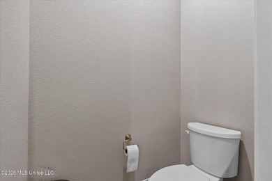 With new construction going up all around Savannah Estates, it - photo 28