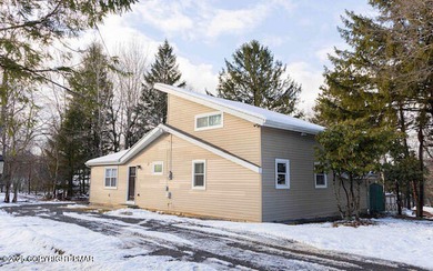 Indian Mountain Lakes Home For Sale in Albrightsville Pennsylvania