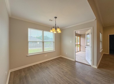Discover this inviting, low-maintenance brick home in Hamilton - photo 14