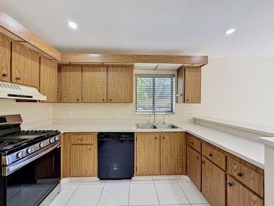 RARE 3BR/2.5BA WITH PREMIUM PRIVACY! CLEAN, WELL-MAINTAINED & - photo 16