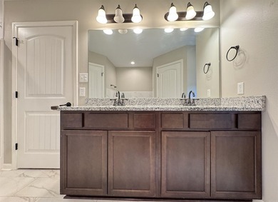 Discover this inviting, low-maintenance brick home in Hamilton - photo 21