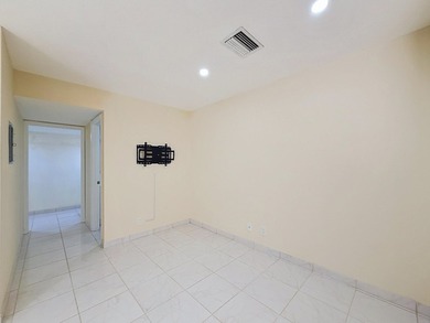 RARE 3BR/2.5BA WITH PREMIUM PRIVACY! CLEAN, WELL-MAINTAINED & - photo 21