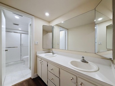RARE 3BR/2.5BA WITH PREMIUM PRIVACY! CLEAN, WELL-MAINTAINED & - photo 29