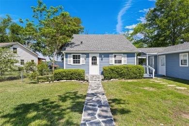 Lake Home For Sale in Chandler, Texas