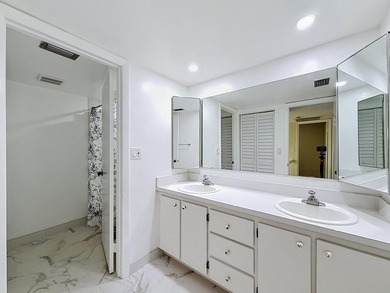 RARE 3BR/2.5BA WITH PREMIUM PRIVACY! CLEAN, WELL-MAINTAINED & - photo 38