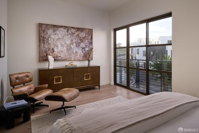 The Residences at Yerba Buena Island offer a rare opportunity to - photo 10