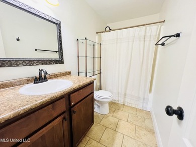 Well-maintained 3-bedroom, 2-bath home located on beautiful Jeff - photo 7