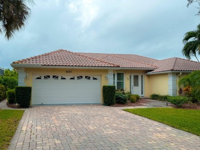 (private lake, pond, creek) Home For Sale in Jupiter Florida