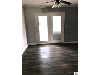 Great 4 bedroom 3 bath brick home in Ledbetter on nice level .67 - photo 9