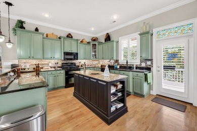 PRICE REDUCED!!! This exceptional custom-built residence - photo 11