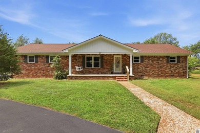 Kentucky Lake Home For Sale in Murray Kentucky