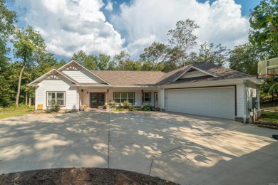 Lake Home For Sale in Hot Springs, Arkansas