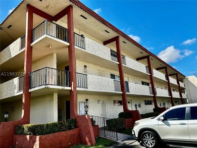 MOTIVATED SELLER! First-floor condo with and easy walk-out - photo 22
