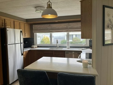 Don't miss this opportunity to own a beautifully renovated home - photo 2