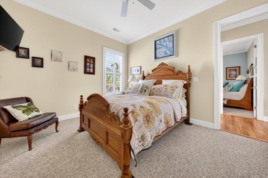 PRICE REDUCED!!! This exceptional custom-built residence - photo 25