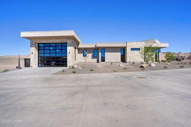 Introducing a one of a kind luxury home in Lake Havasu City - photo 2