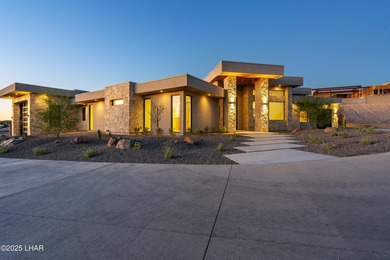 Introducing a one of a kind luxury home in Lake Havasu City - photo 3