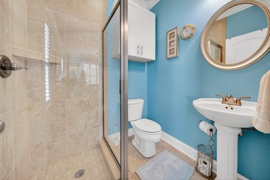 PRICE REDUCED!!! This exceptional custom-built residence - photo 36