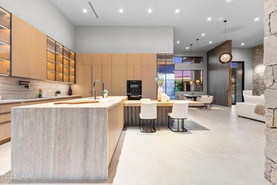 Introducing a one of a kind luxury home in Lake Havasu City - photo 6