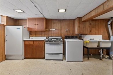 Welcome to 162 Belcoda Drive, a classic Irondequoit Colonial - photo 38