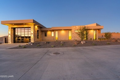 Introducing a one of a kind luxury home in Lake Havasu City - photo 9