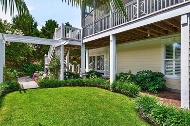PRICE REDUCED!!! This exceptional custom-built residence - photo 41