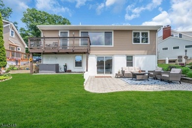 Welcome to affordable lakefront living on beautiful Lake Shawnee - photo 2