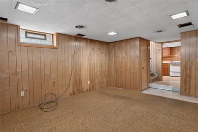 Welcome to 162 Belcoda Drive, a classic Irondequoit Colonial - photo 44