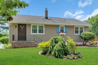 Welcome to affordable lakefront living on beautiful Lake Shawnee - photo 4
