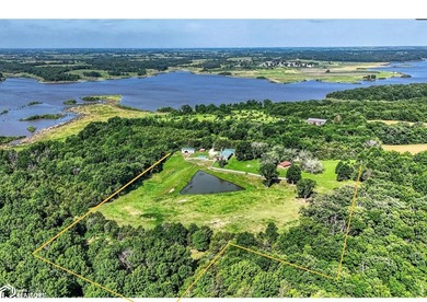 This exceptional Southern Iowa hunting, fishing and outdoor - photo 1