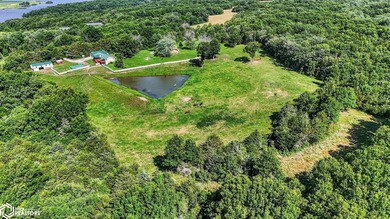 This exceptional Southern Iowa hunting, fishing and outdoor - photo 3