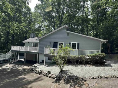 Welcome to 150 Orchard Dr Inman SC, where you can come - photo 3