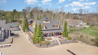 Welcome to an extraordinary lakefront estate that defines - photo 3
